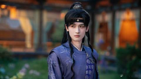 黄俊捷在《锦月令》中饰演的薛和煦，腹黑且深藏不露，他用极具张力的演技将角色的复杂