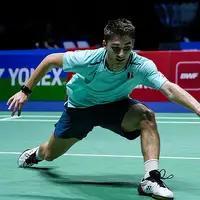 石宇奇男单决赛0-2不敌法国小波波夫，遗憾摘银

今天男单决赛由国羽石宇奇对阵法