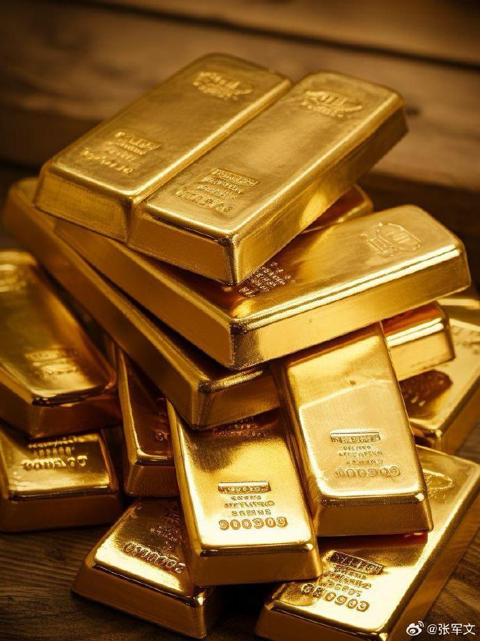 这些年，黄金价格几乎一路狂奔、只涨不跌。看看不同年代银行的零售价，差距触目惊心：