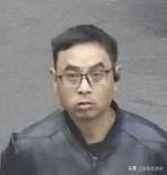 湖南发布5万赏金令，
通缉一名重案嫌犯，
这名嫌犯特别有辨识度，
是因为……
他