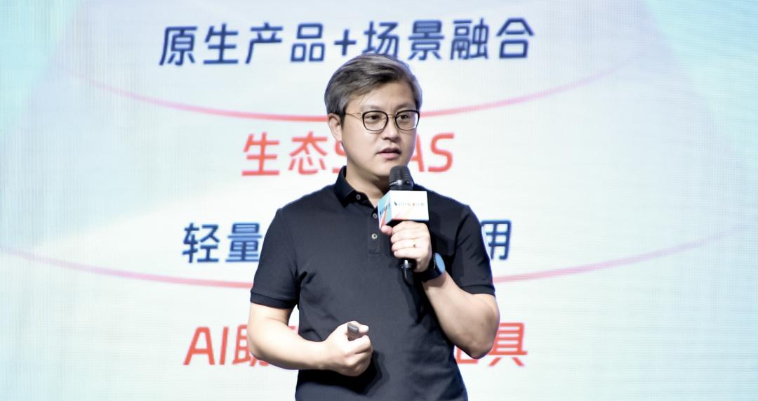 近日，前钉钉最年轻副总裁创办的攀峰智能，已经完成数千万元天使轮融资，本轮融资由华
