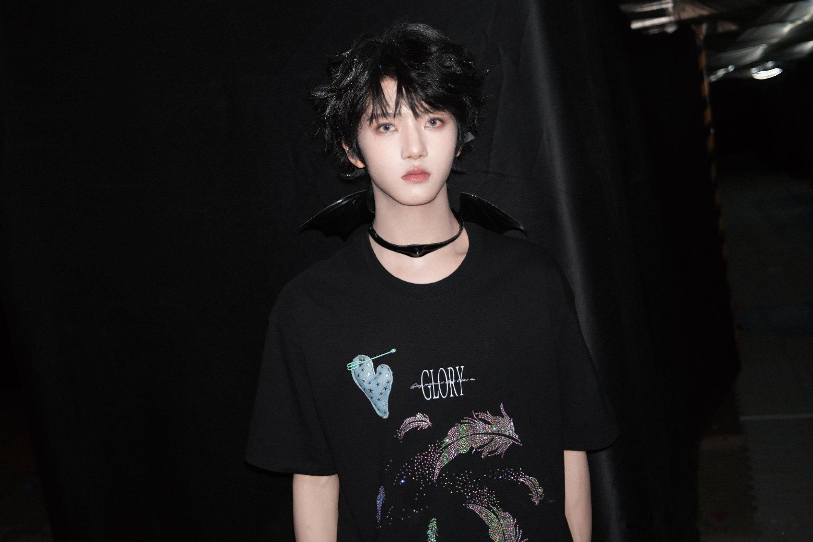 张函瑞新音发文  张函瑞新音发文是对自己要求极高的小瑞瑞呀，对待粉丝也超真诚，相