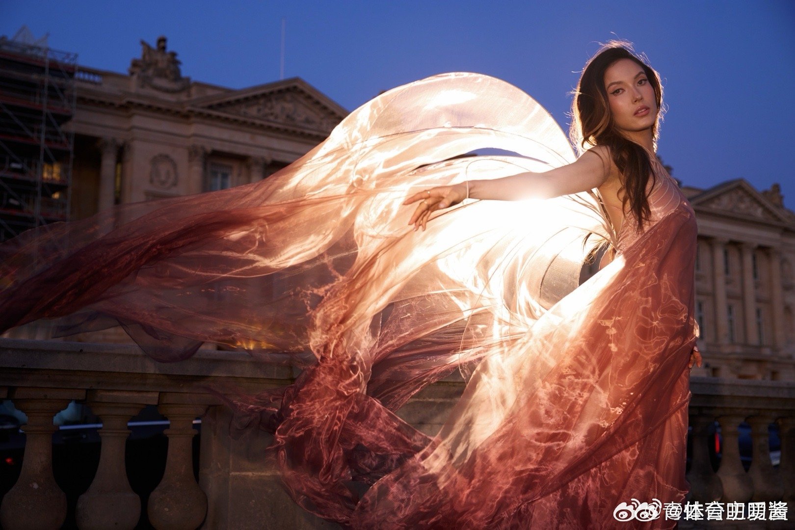 谷爱凌时尚表现力夯爆了 谷爱凌更新社媒晒照：元宵节快乐九亿少女的梦，时尚表现力夯