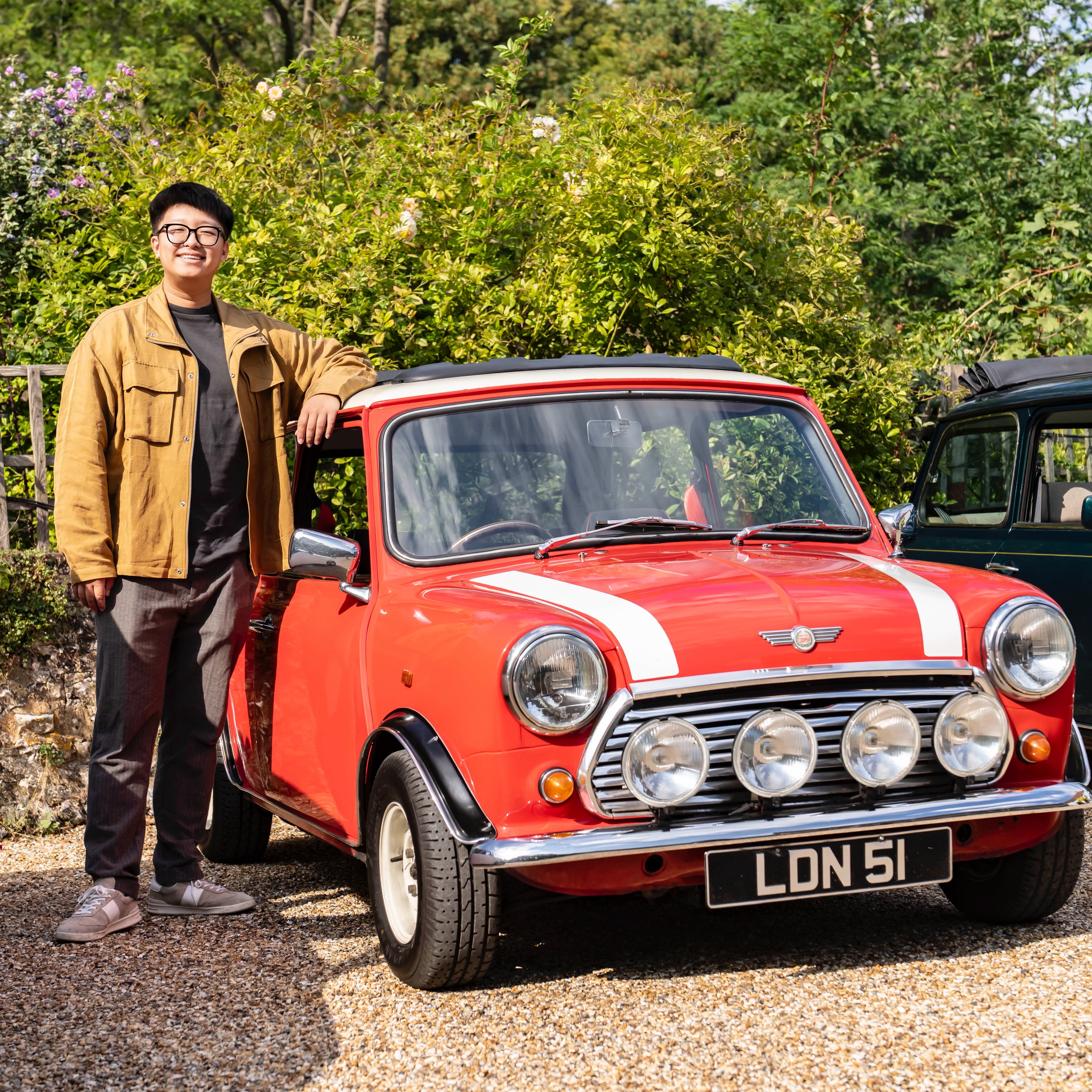 新年展望：见更多的人，去更多的地方，开更多的车，讲更多的故事。继续以车为本，叙事