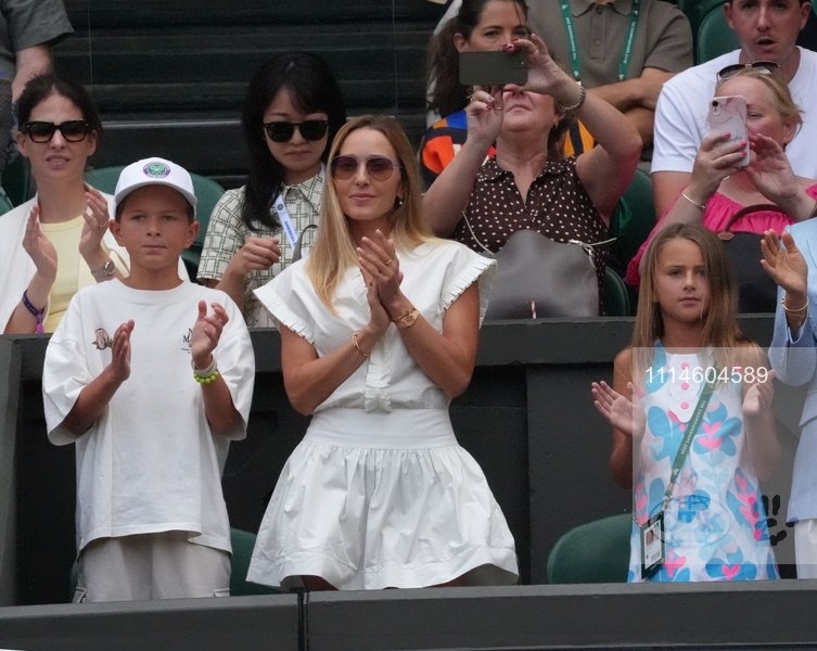 🎾👩👧👦