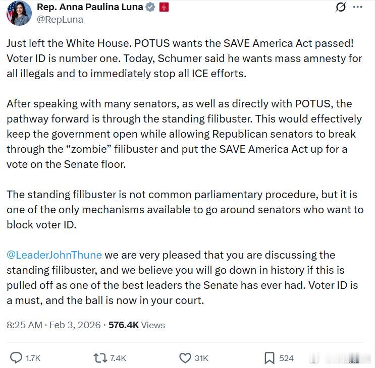 国会议员安娜·保利娜·卢纳：我刚从白宫出来。特朗总统明确表示，他希望《拯救美国法