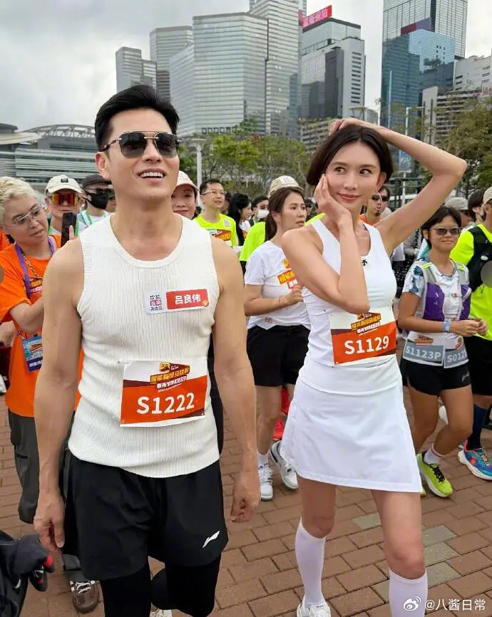 70岁的吕良伟和51岁的林志玲 