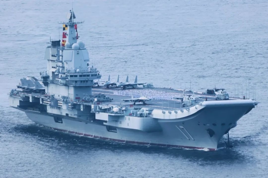 香港民众下次就有机会近距离接触电磁弹射器和歼-35舰载机了吧武器装备华为pura