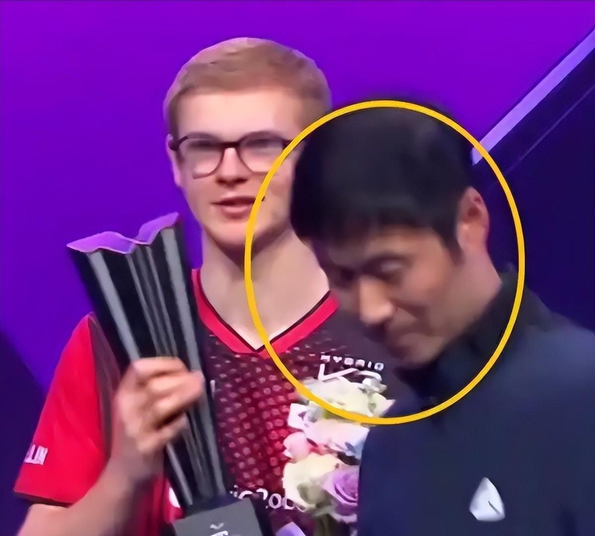 作为看了几十年国球的老粉丝，看到自家门口举办的比赛最后连个金杯子都没捧回来，心里