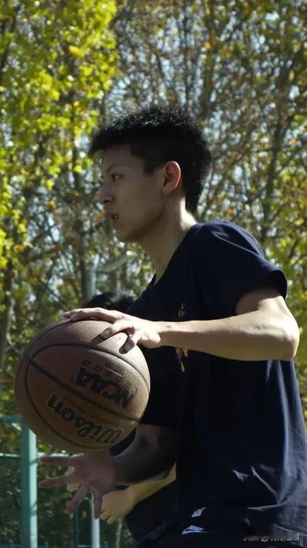 贺希宁：军旅家风铸就赤子之心 为国征战是毕生追求

这位从军人家庭走出的球员，血