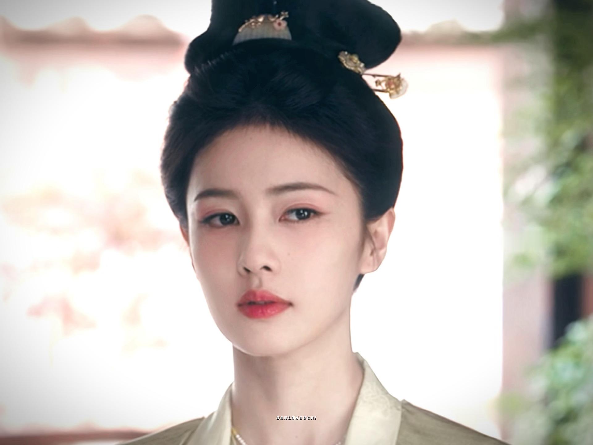 离山的师兄们都没了吧…叶璃望向商羽宴载歌载舞的众人时应该是想到了当年在离山上大家