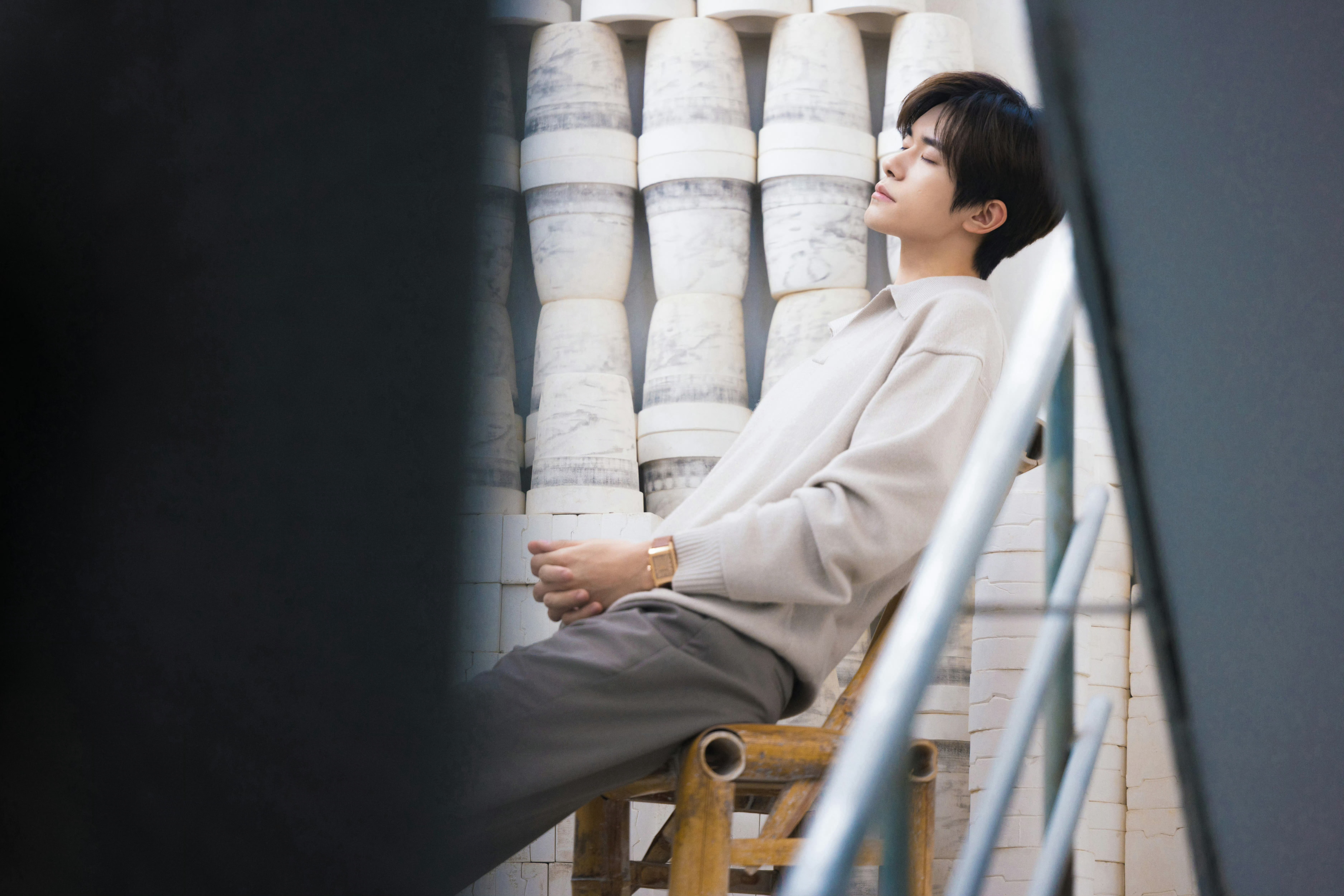 好喜欢这张 好平和好幸福吧易烊千玺积家全球代言人易烊千玺电影蛮荒禁地