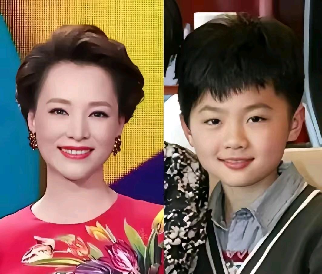 见到过董卿儿子的人都夸这小孩长得太好看了，气质完全超出了妈妈董卿，这小子长得后肯