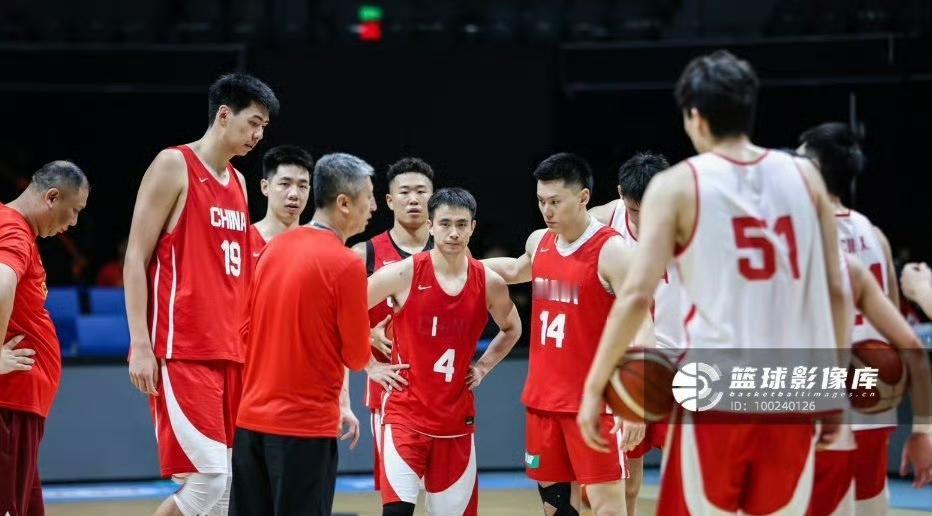 求求了，别集训了！
据媒体报道，中国男篮在经过短暂休息之后将会继续集训，参加7月