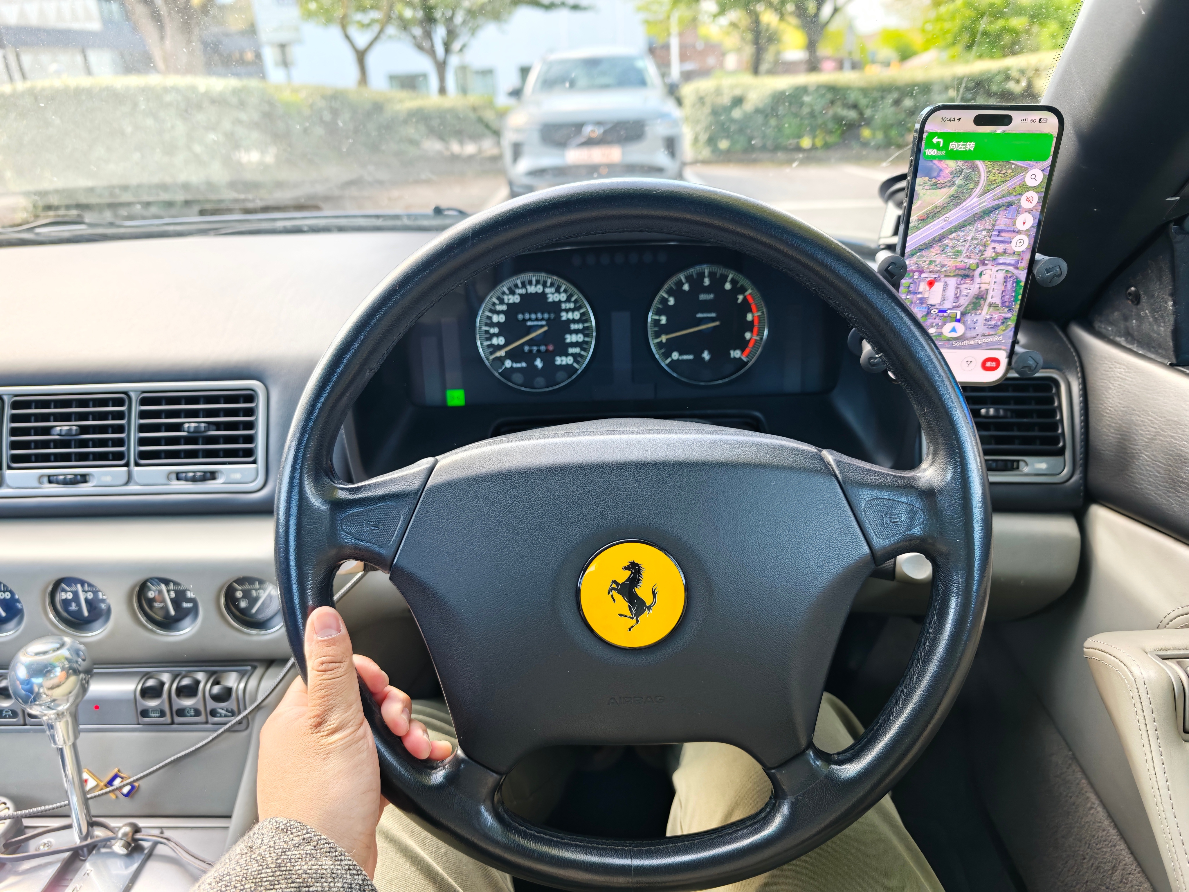 法拉利456，小时候杂志上的车变成了现实。 英国