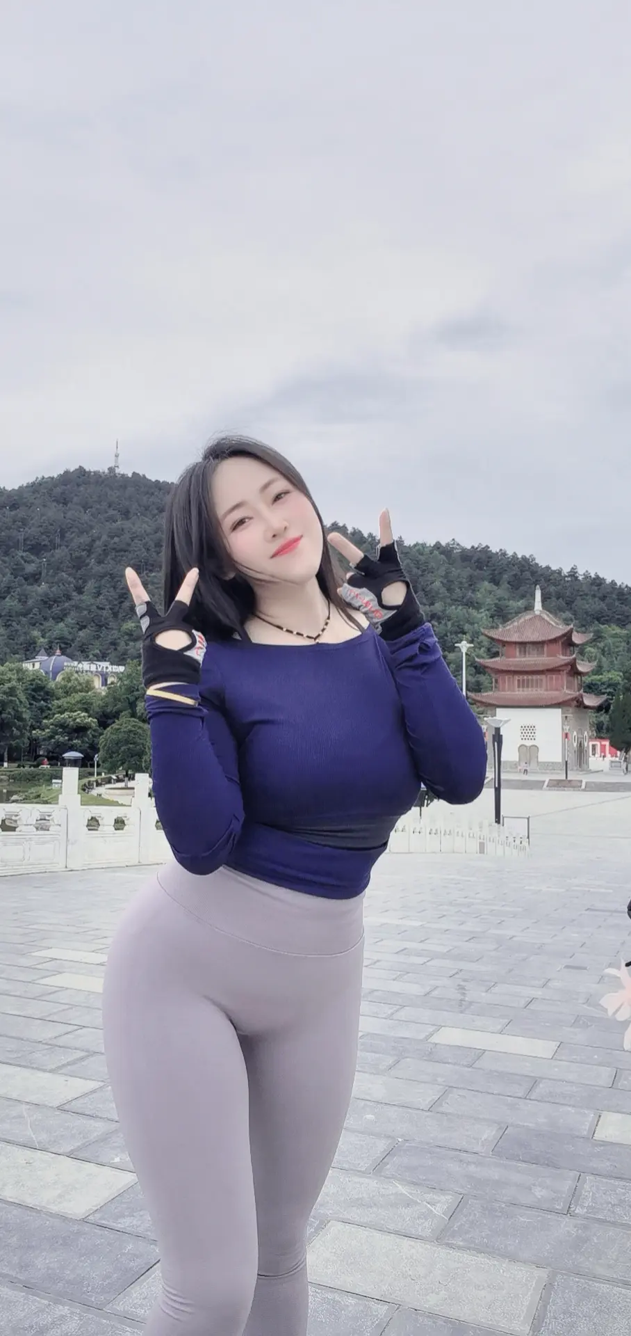 我该如何释怀呢？哎！或许有一天我会放下我的不舍和执着，带着这分遗憾开始新的生活。
