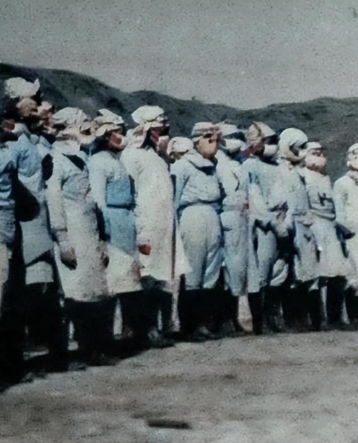这张照片拍摄于1945年，为侵华战争中日军731部队，731部队是二战时日本陆军