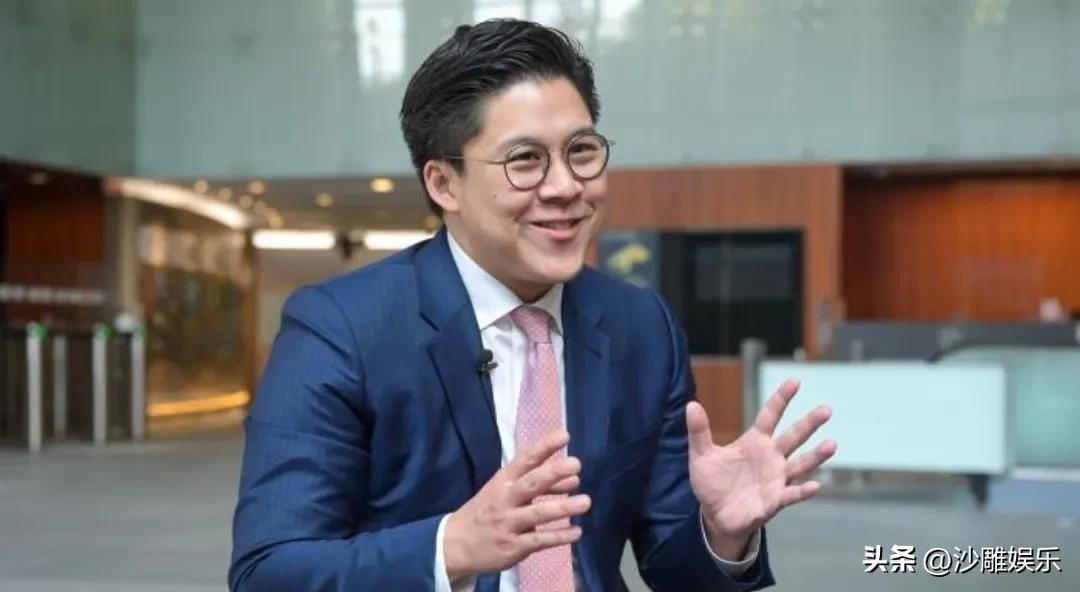 霍启刚曝郭晶晶嫁入豪门后，跟奶奶同住学粤语，吕燕妮对朱玲玲也超好

霍启刚最近接