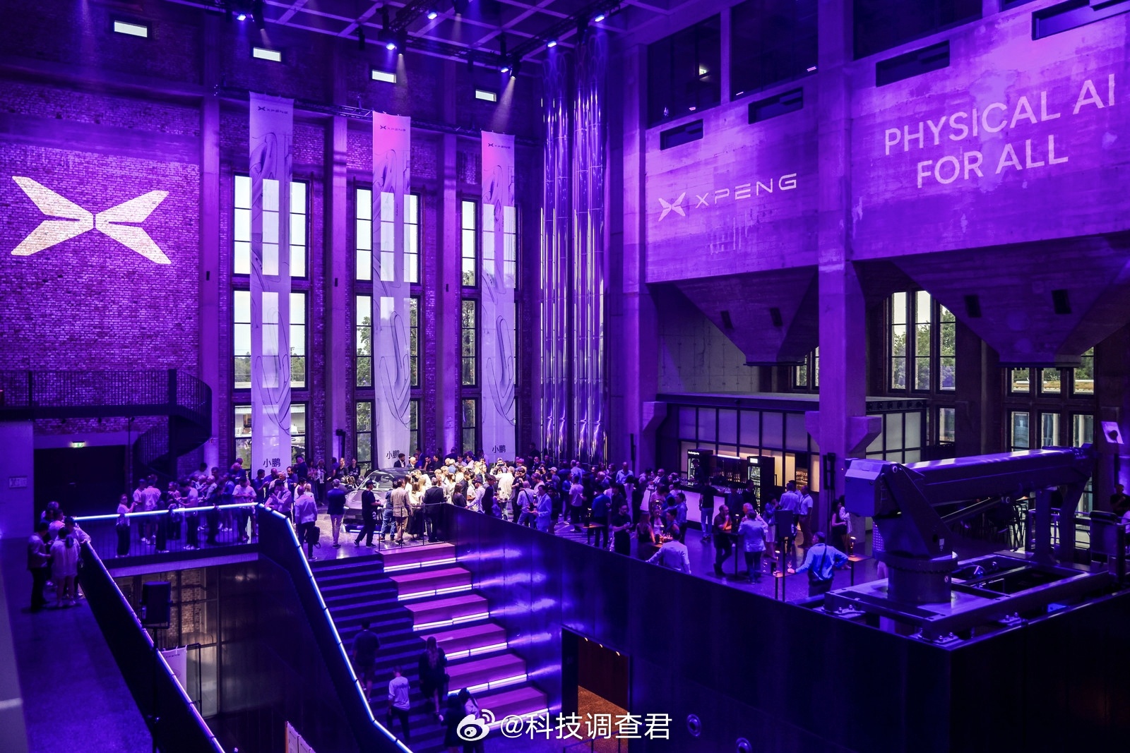 小鹏MONA L03去国外开发布会了距离有点远我就不去了小鹏车主遥祝国外大卖了今