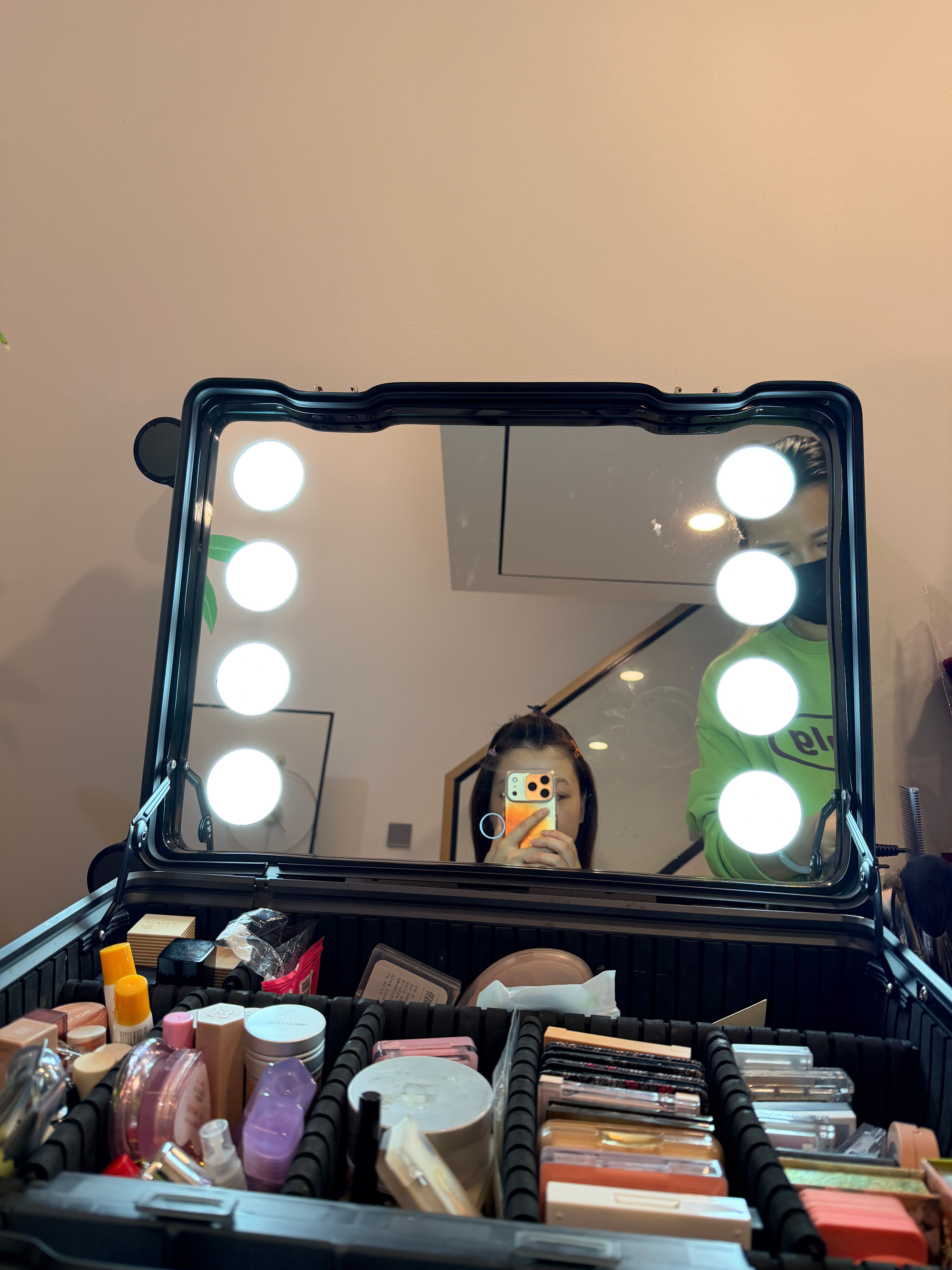 早吖也不知道到底睡了没