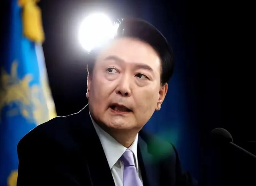 尹锡悦被判！尹锡悦被判决的处罚来了，之前尹锡悦擅自颁布戒严令，搞得韩国一团糟，被