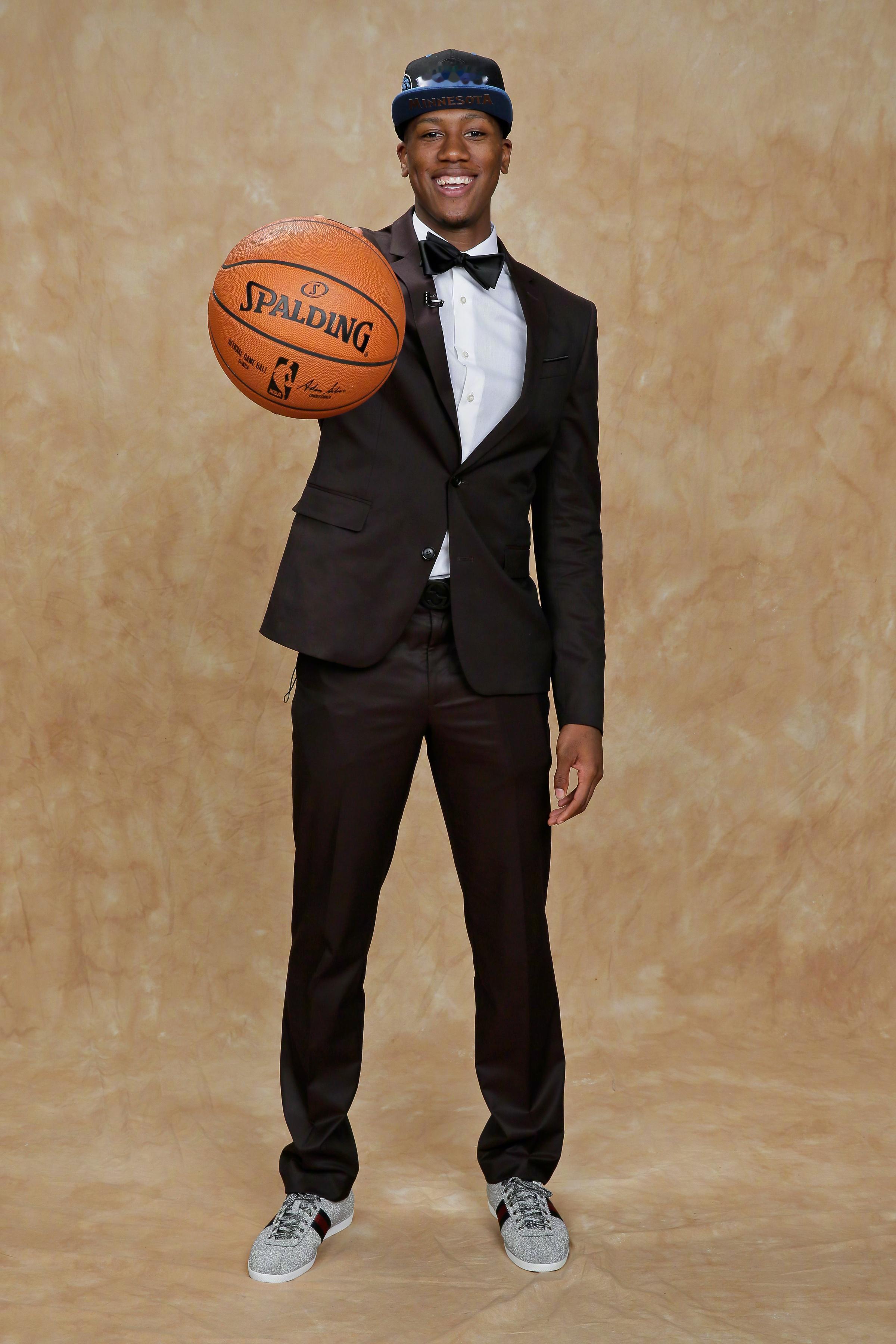 距离2026NBA选秀大会还有5天，一起回顾当年以第5顺位被选中的加兰和邓恩🤝