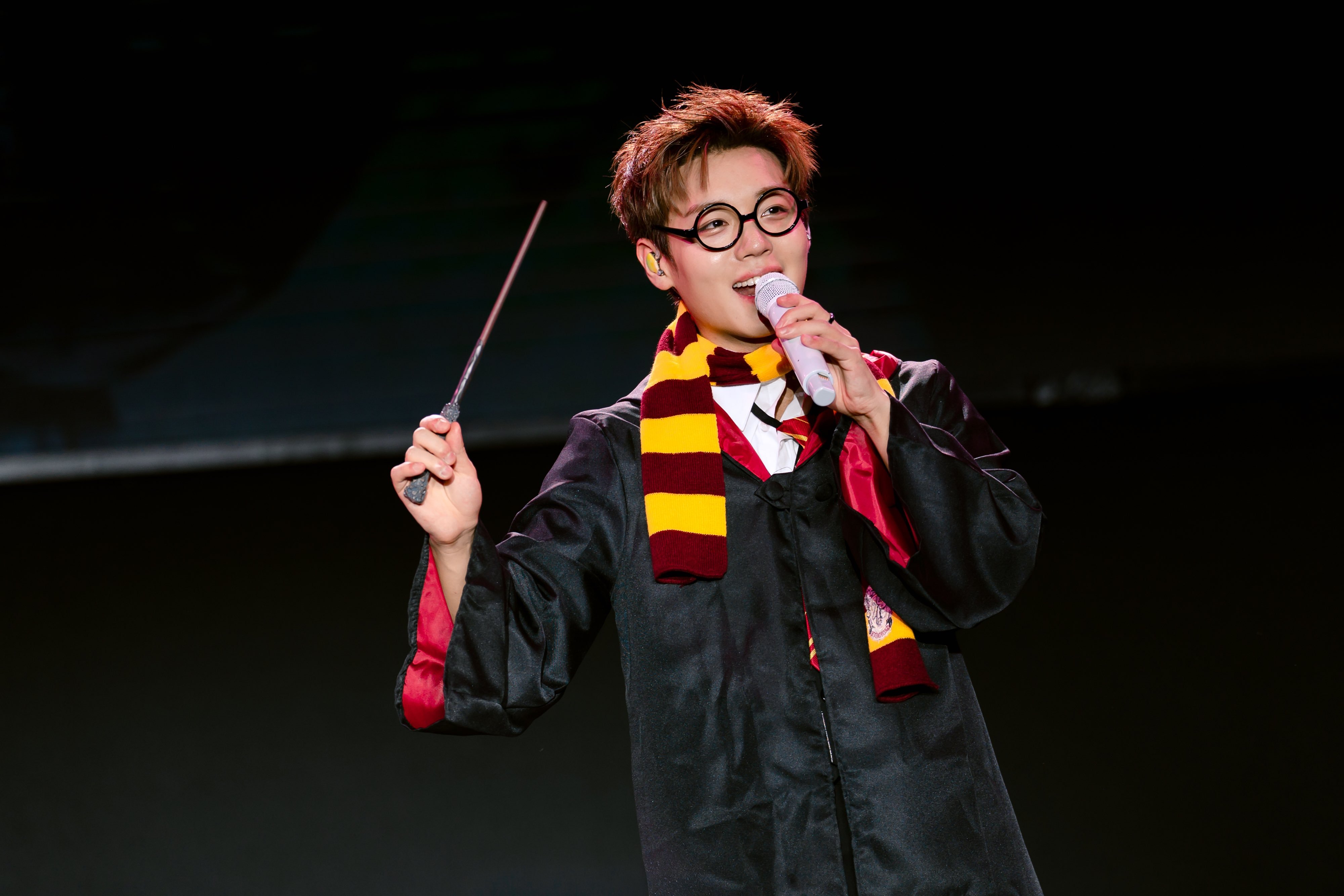 朴志训  ✨ 陪朴志训走花路 2026 FANCON 河内场&胡志明场官方现场照