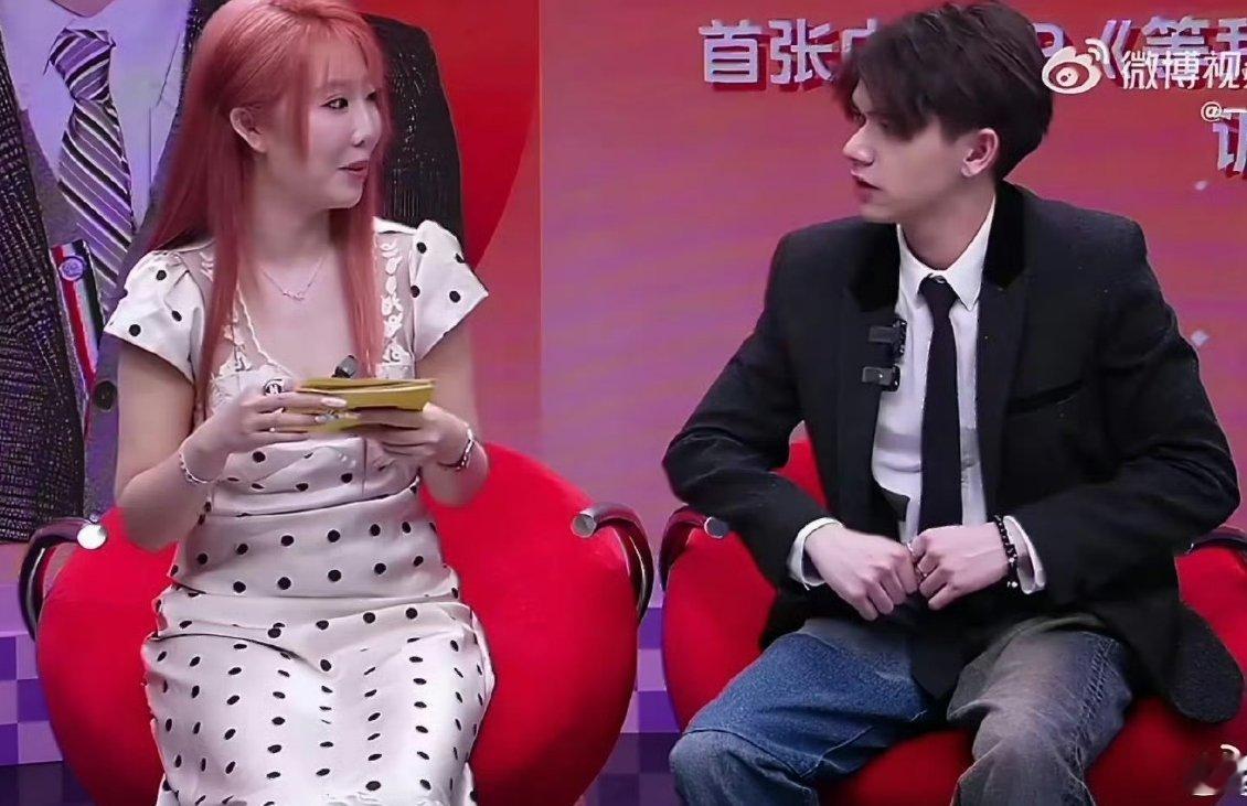 庆怜仍和披荆哥哥们有联系 节目落幕情谊不散，庆怜与哥哥们私下始终牵挂彼此，常联系