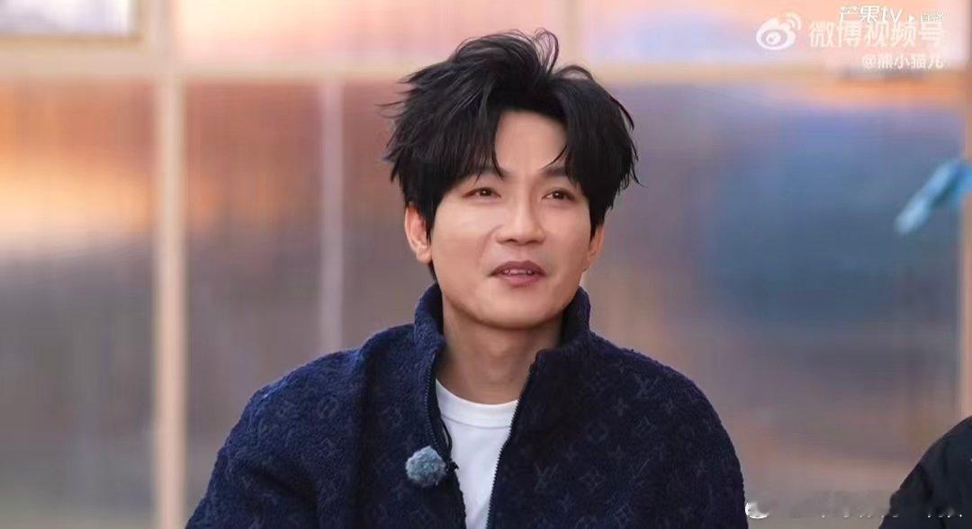 陈楚生吃饭单机位全程快乐老友记 快乐老友记的隐藏彩蛋！陈楚生吃饭单机位配上演唱会