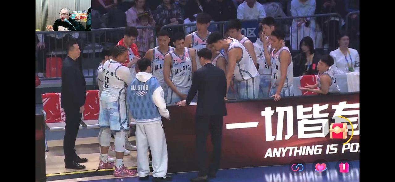 看了昨晚的全明星比赛你会发现：北方全明星队是真的没想赢啊！
可以说北方全明星队从