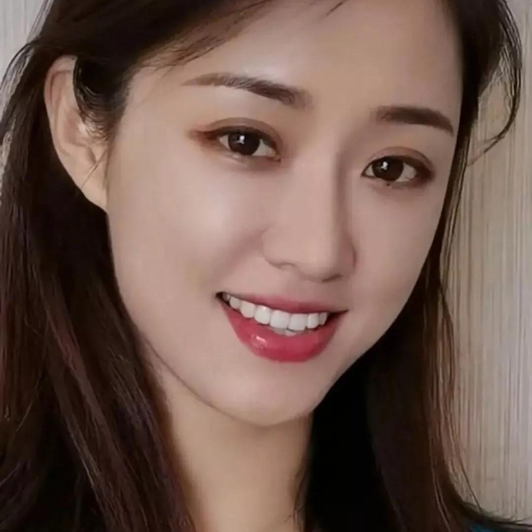 元气满满的一天，从微笑开始！😊元气满满的微笑 萌萌哒笑容 微笑 微笑 早安我的