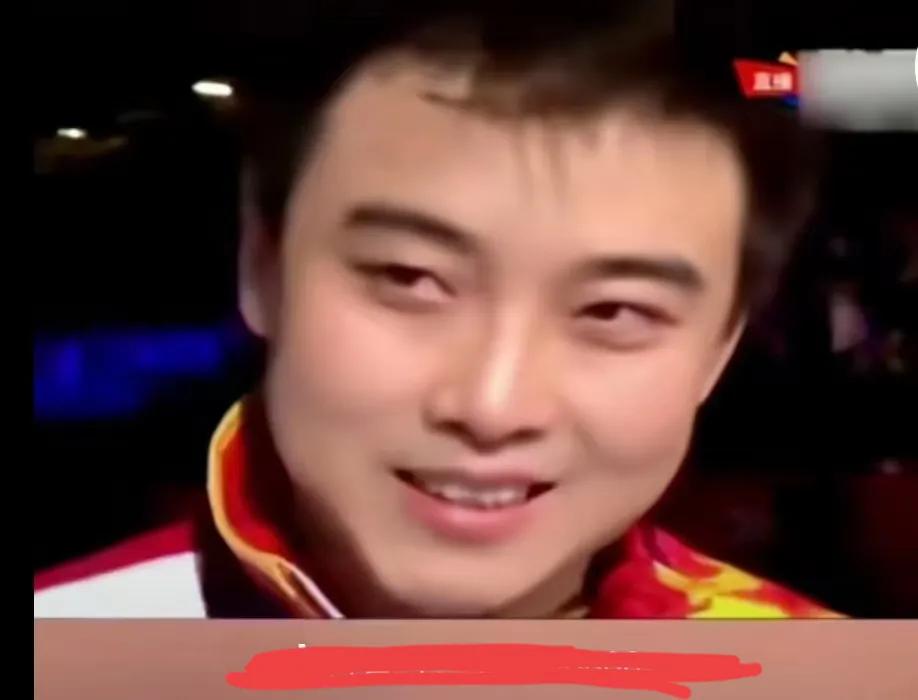 看了好几篇文章拿王楚钦和攀振东比较看哪一个更帅？那我随便找几张上一代的男团看一看