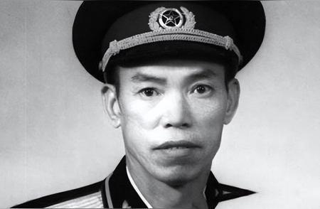 1981年10月23日，被组织审查和劳动锻炼长达8年的梁兴初将军，终于等到了处理