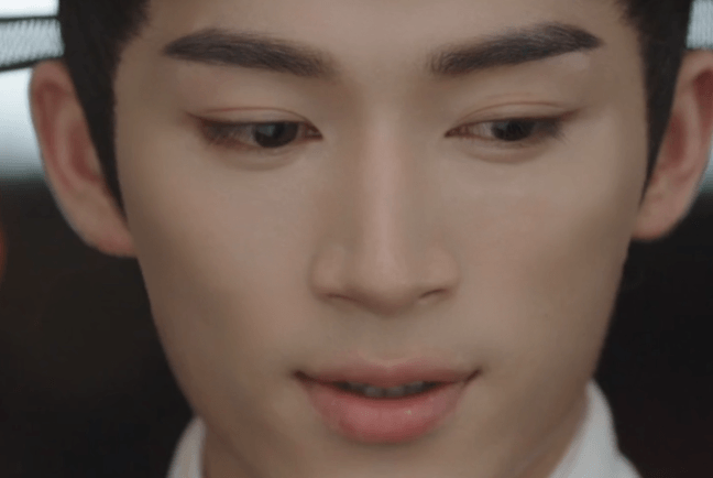 #萧蘅已是菲门男主人# 萧蘅在他人面前高冷，于薛芳菲跟前是萌甜小狗。剧粉：磕得根