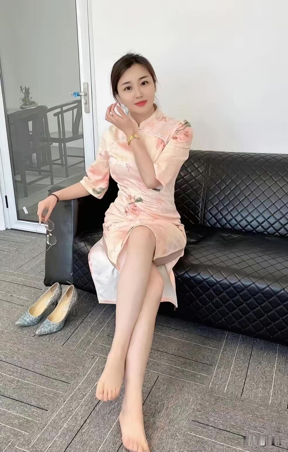 要说好看还得是嫂子穿旗袍啊