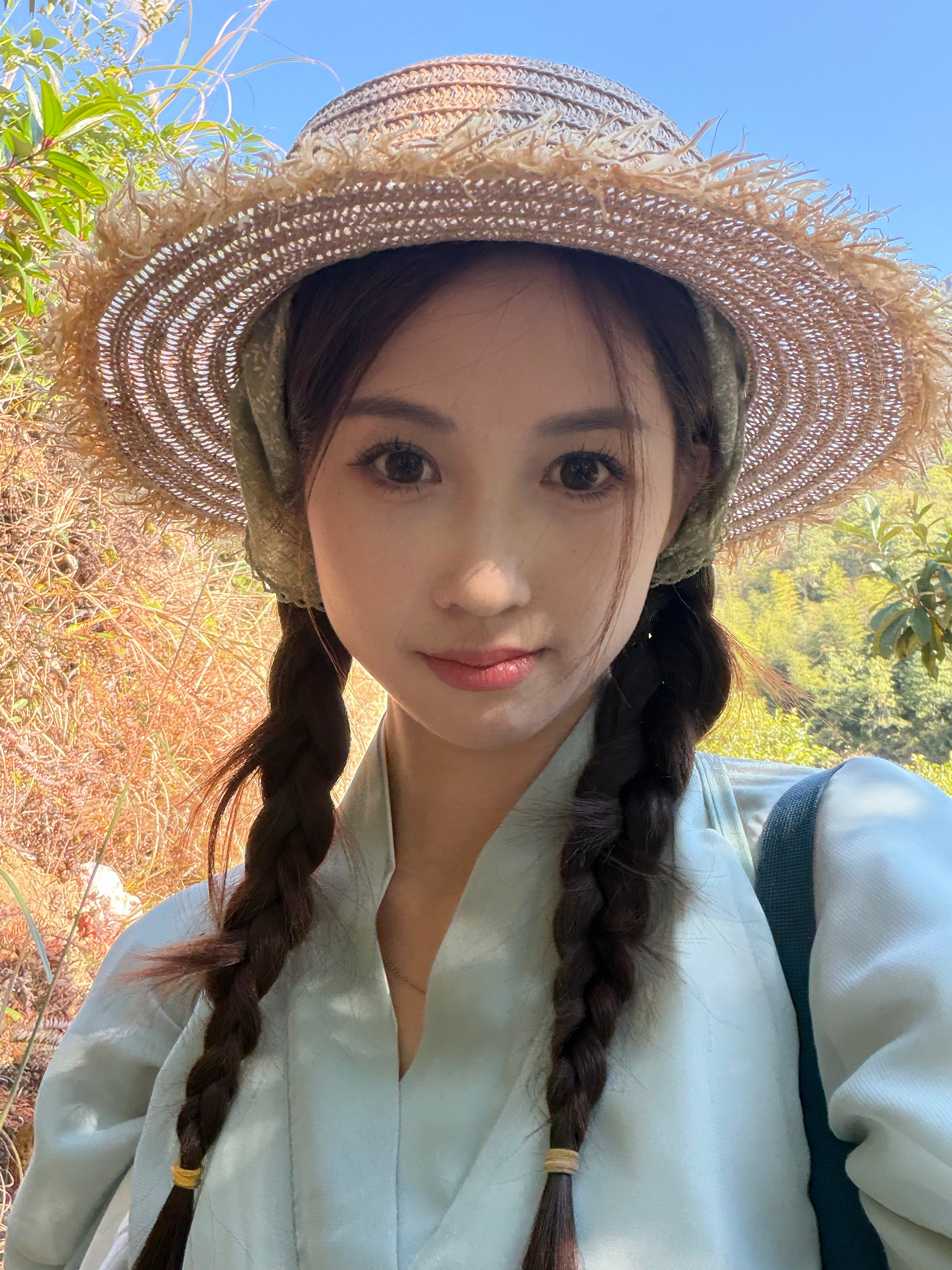 快乐的阿拉蕾采茶女
