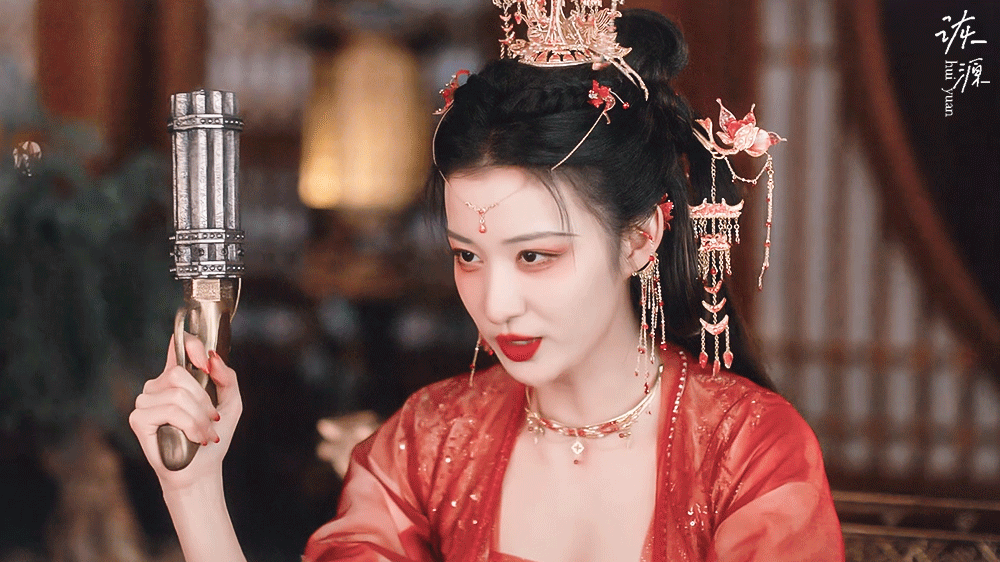 王楚然 《成何体统》庾晚音 / 动图▷EP18-10 红衣+额饰-玩qiang真