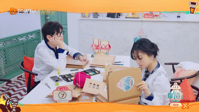 翟潇闻闭眼一秒就被恶剪了翟潇闻这闭眼速度创纪录了吧！沈月设局手法快准狠，不愧是专