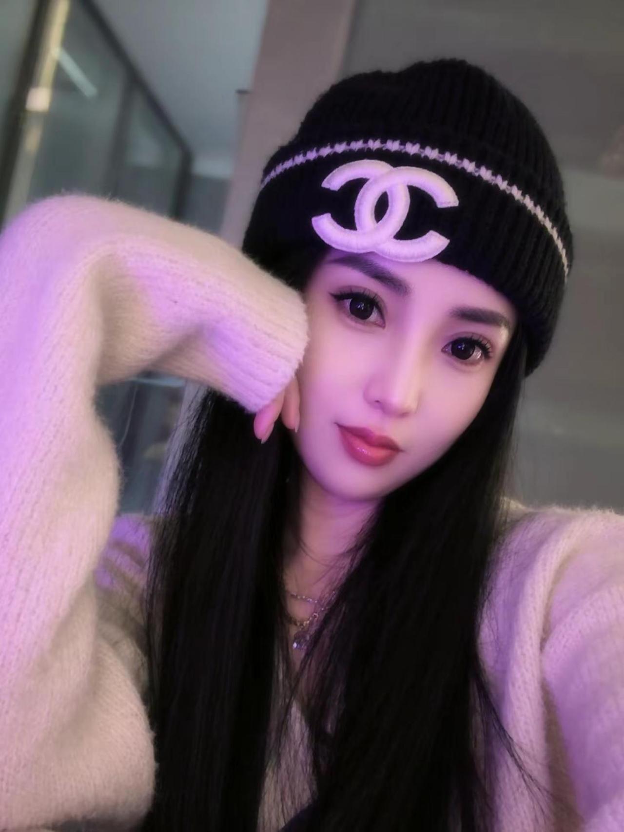 走在乡间小路上，感受夕阳无限美，好好生活，珍惜当下