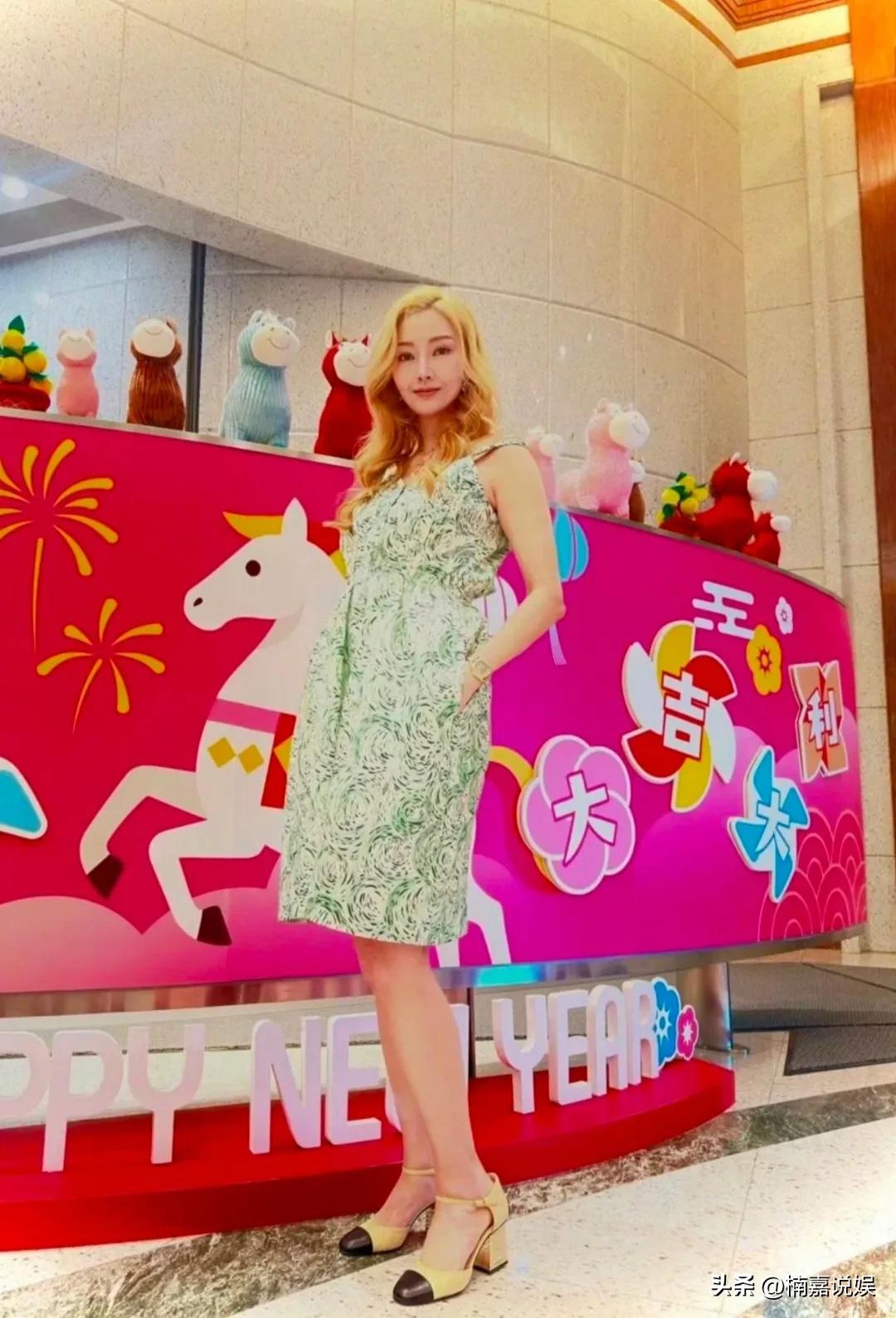 李嘉欣也“韩”化了吗？不仔细看，真的有点认不出了，还以为哪个女团明星呢？
香港第