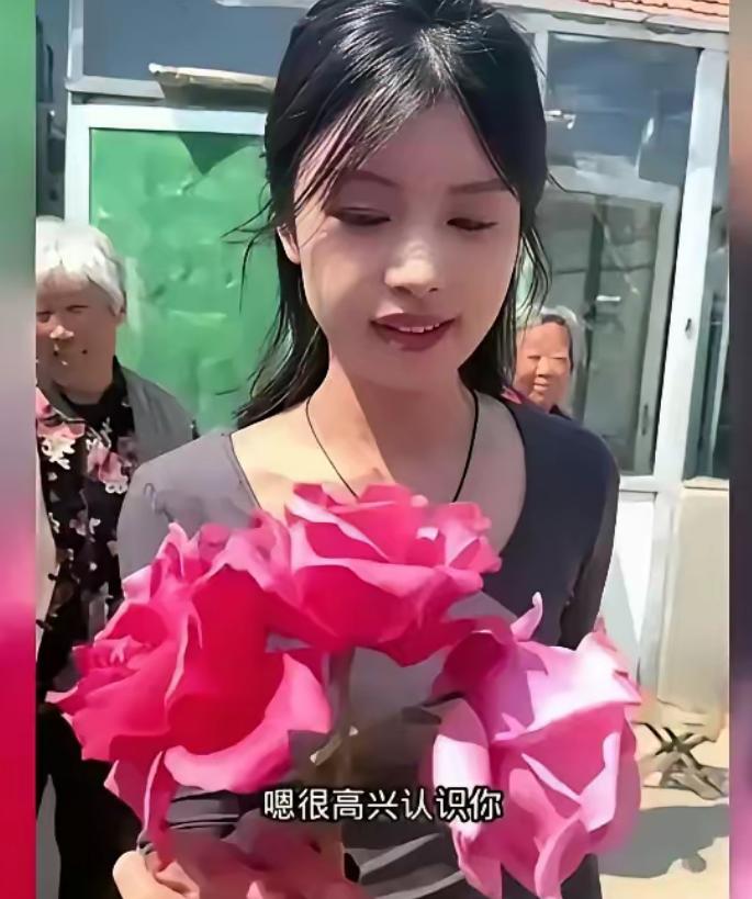 河南一名30岁小伙去相亲，对面22岁的姑娘不仅长得俊俏，说话还温温柔柔的。介绍人