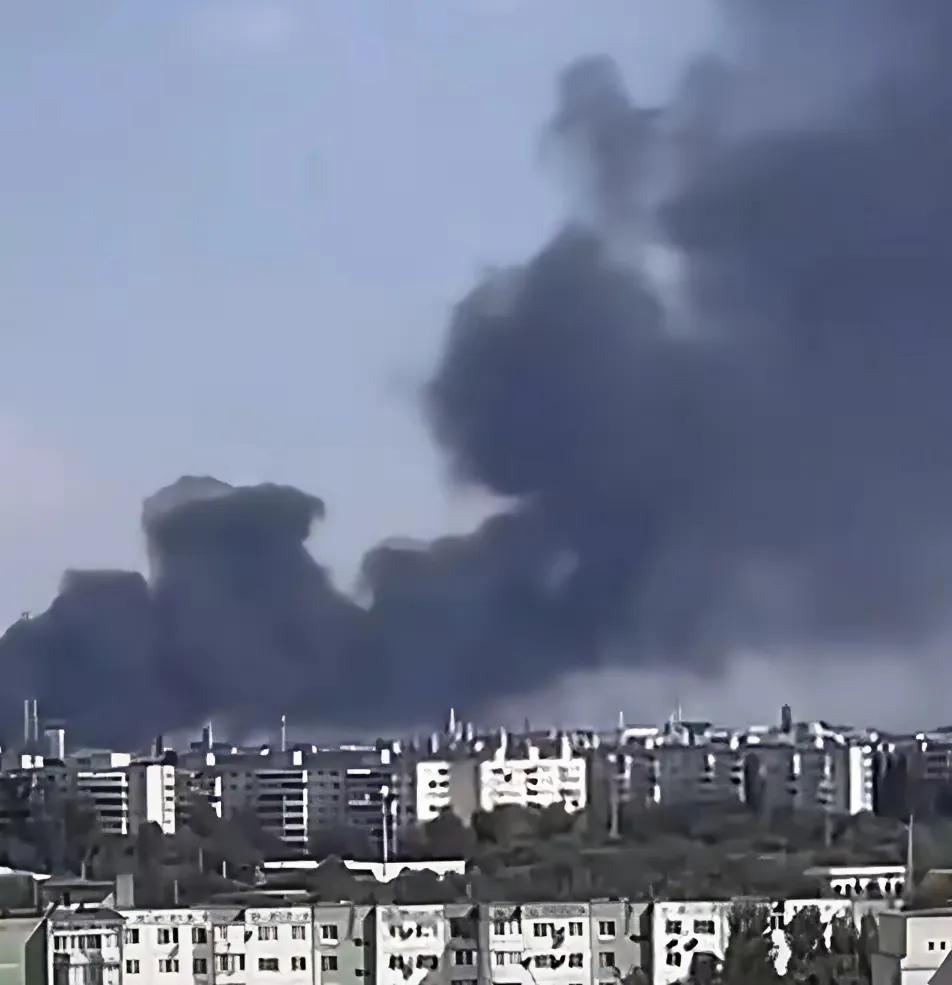 死灰复燃。伊军认为哈马斯已经彻底被打尽杀绝了，这时候不知道从哪里来的力量，突然间
