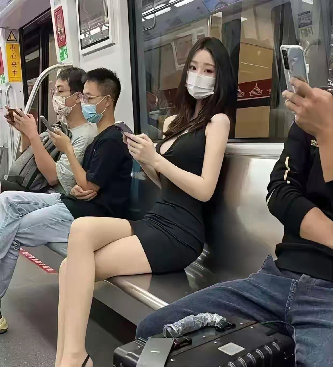 男人十不娶：1、不娶拜金女。2、不娶妈宝女。3、不娶抽烟喝酒的女人。4、不娶浓妆
