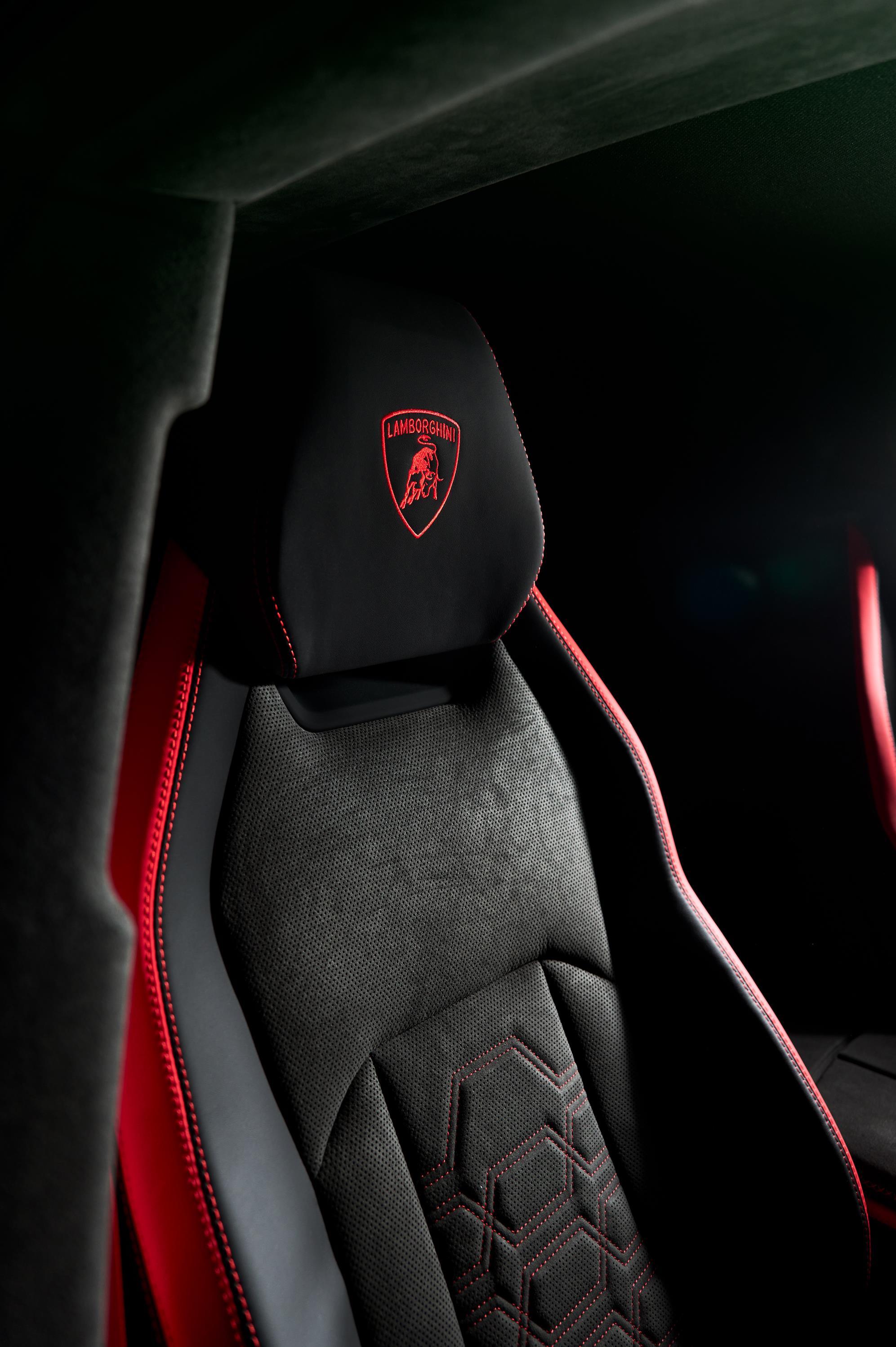 Lamborghini Urus SE “Tettonero” Capsule兰