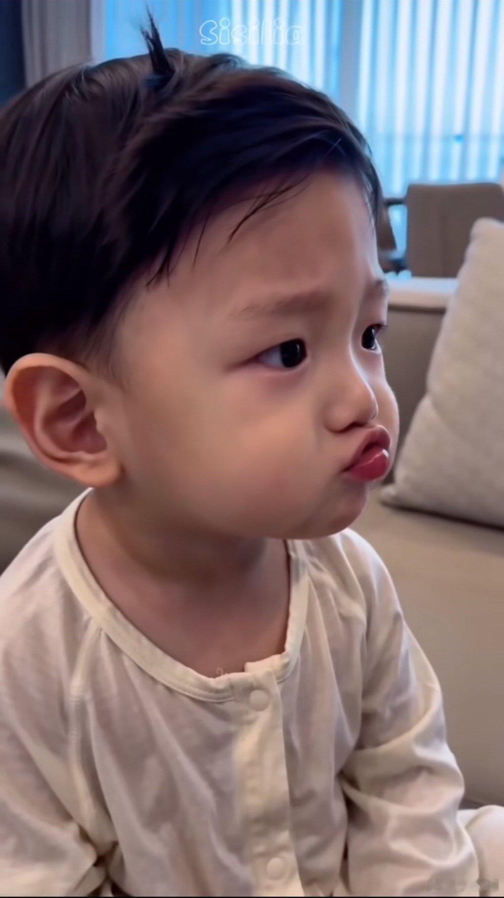 不想工作了呀想回家奶孩子 