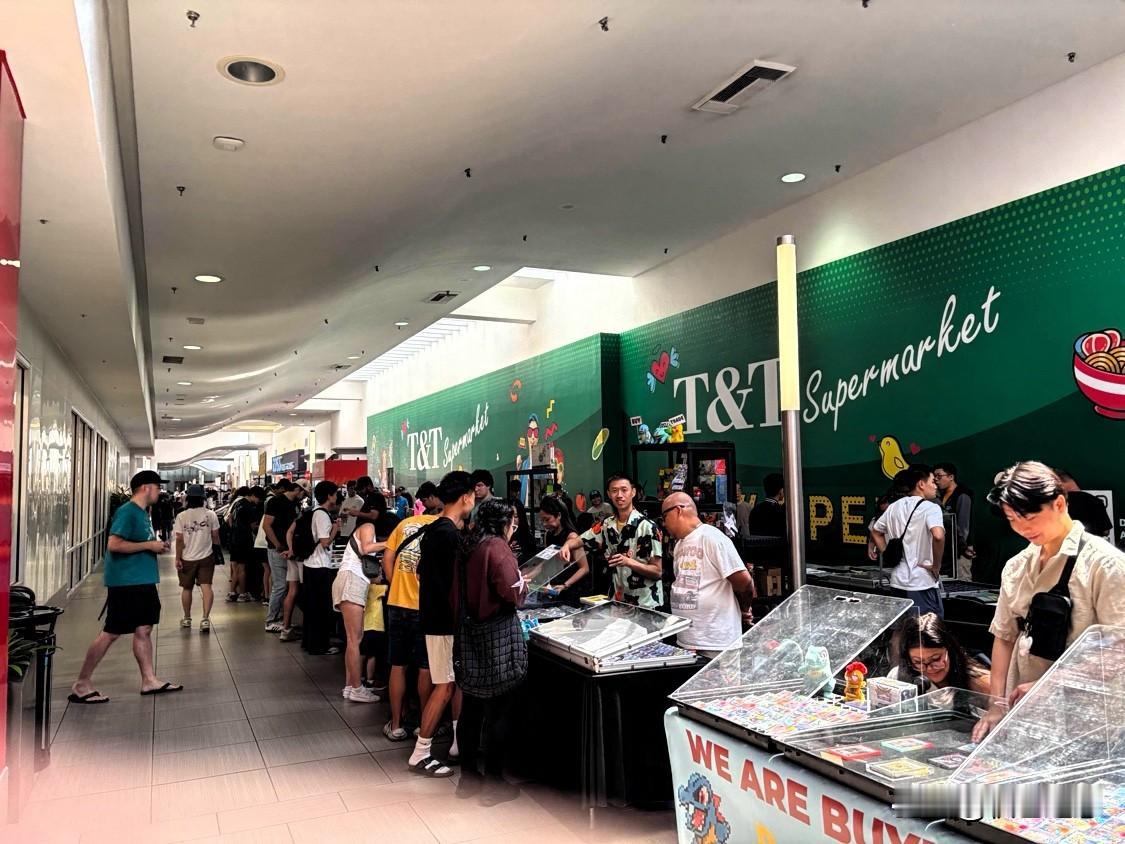 圣何塞卡牌集市实拍！小众爱好真的很治愈

今天在圣何塞Westgate商场，偶遇
