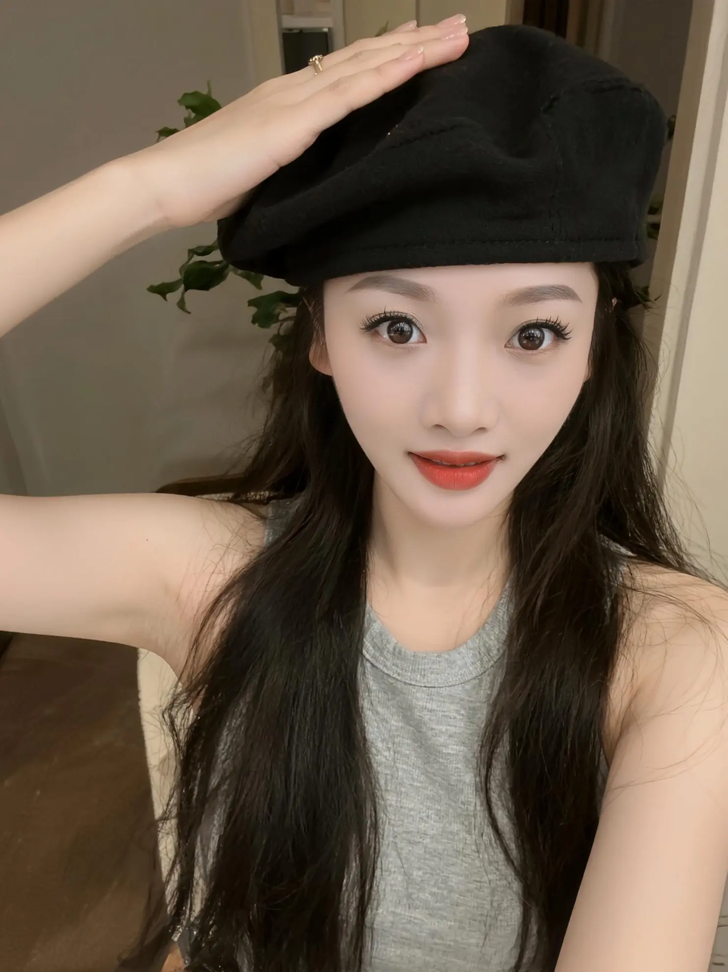 饿时馒头贵 饱时玫瑰香 所以这个世界上根本没有重要的。