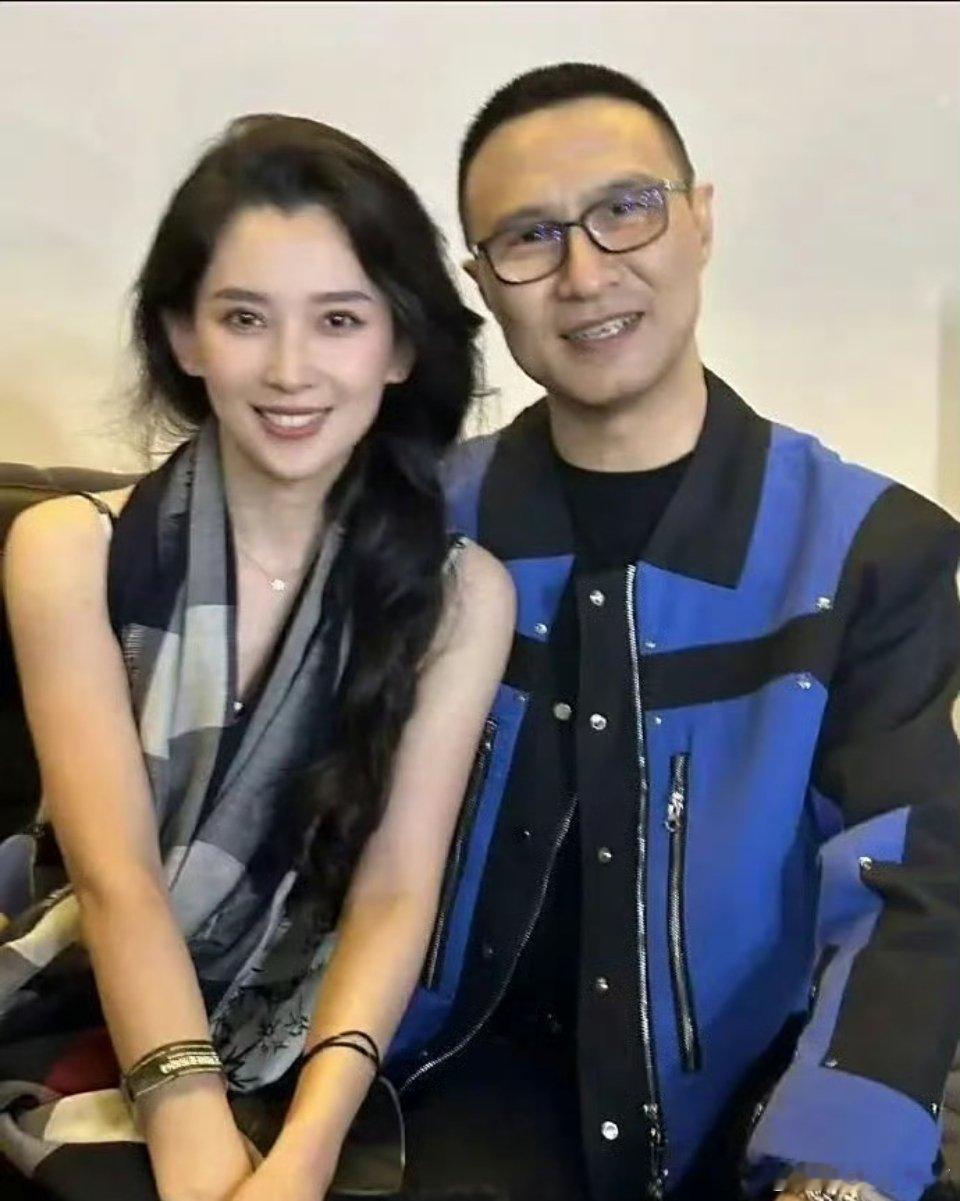 汪峰和新女友合开公司，有了商业关联，看来这次“五姨太”真要站稳脚跟了！前几天森林