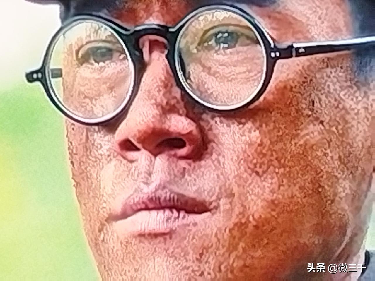 博古当年确实才华横溢，文笔出众，堪称一支过硬的笔杆子。然而，才华不等于实战能力，