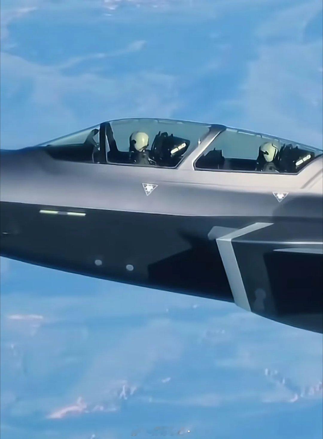 美国人从来没想过F-22双座吗？ ​​​